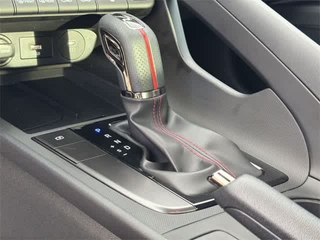 Thumbnail: 2025 Hyundai Elantra - 26