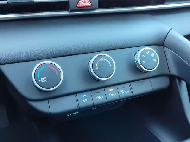 Thumbnail: 2026 Hyundai Elantra - 21