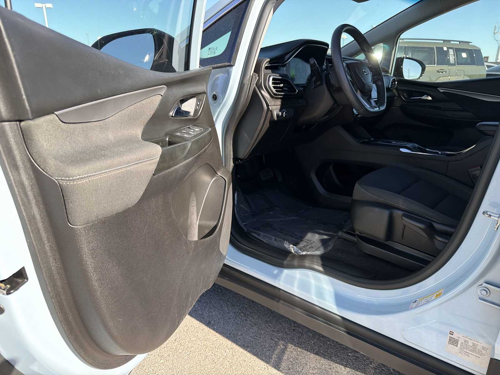 Thumbnail: 2022 Chevrolet Bolt EV - 10