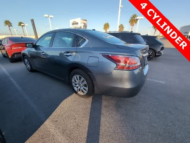 Thumbnail: 2014 Nissan Altima - 4