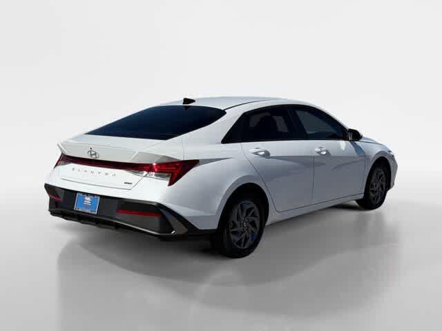 Thumbnail: 2026 Hyundai Elantra - 5