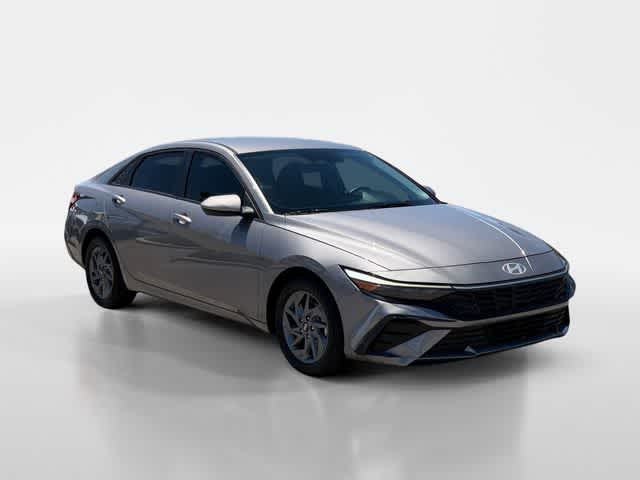 Thumbnail: 2024 Hyundai Elantra - 6