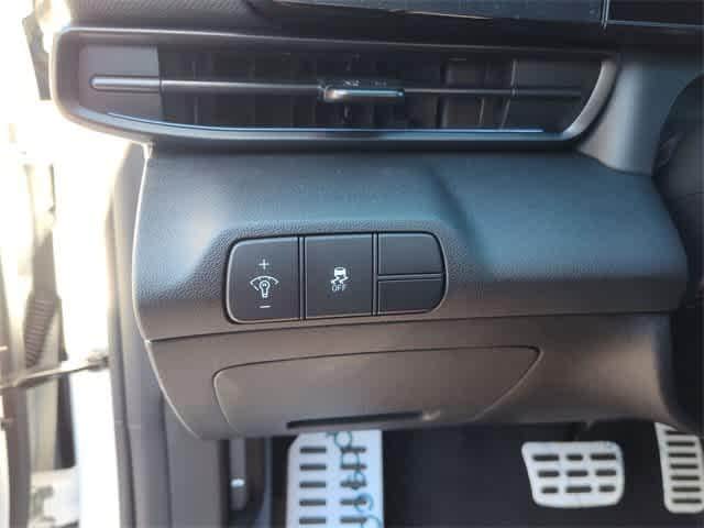 Thumbnail: 2026 Hyundai Elantra - 15