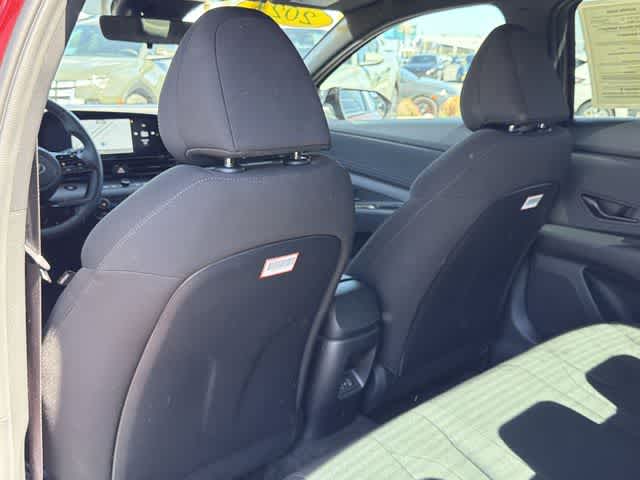 Thumbnail: 2025 Hyundai Elantra - 15