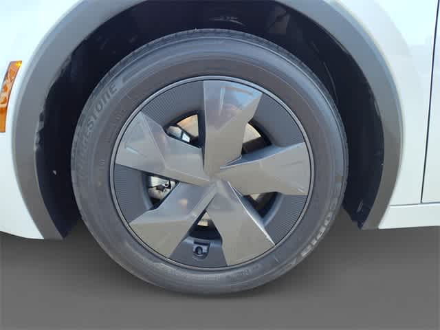 Thumbnail: 2024 Toyota Prius Prime - 10