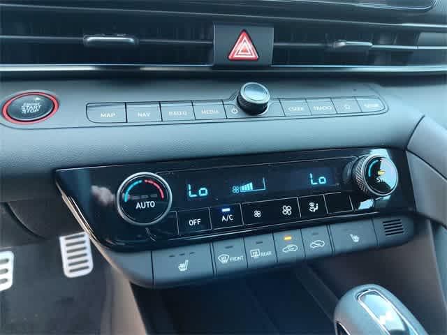 Thumbnail: 2025 Hyundai Elantra - 22