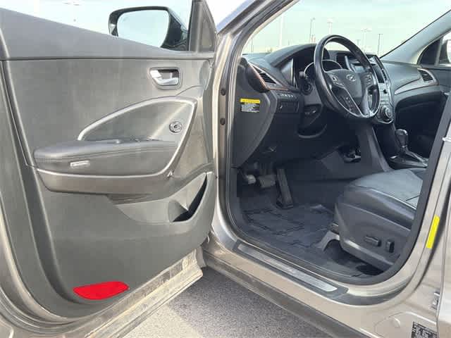 Thumbnail: 2018 Hyundai Santa Fe - 16