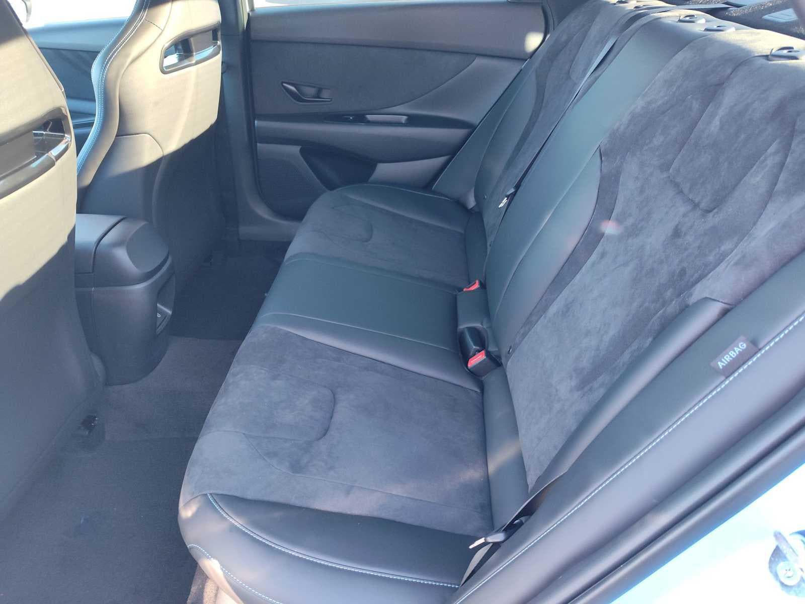 Thumbnail: 2026 Hyundai Elantra - 17