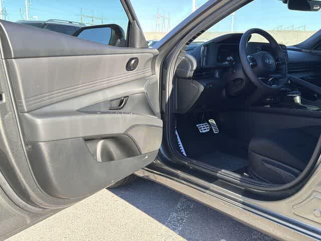 Thumbnail: 2026 Hyundai Elantra - 10