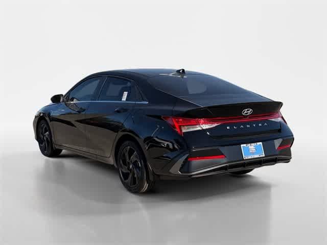 Thumbnail: 2026 Hyundai Elantra - 3