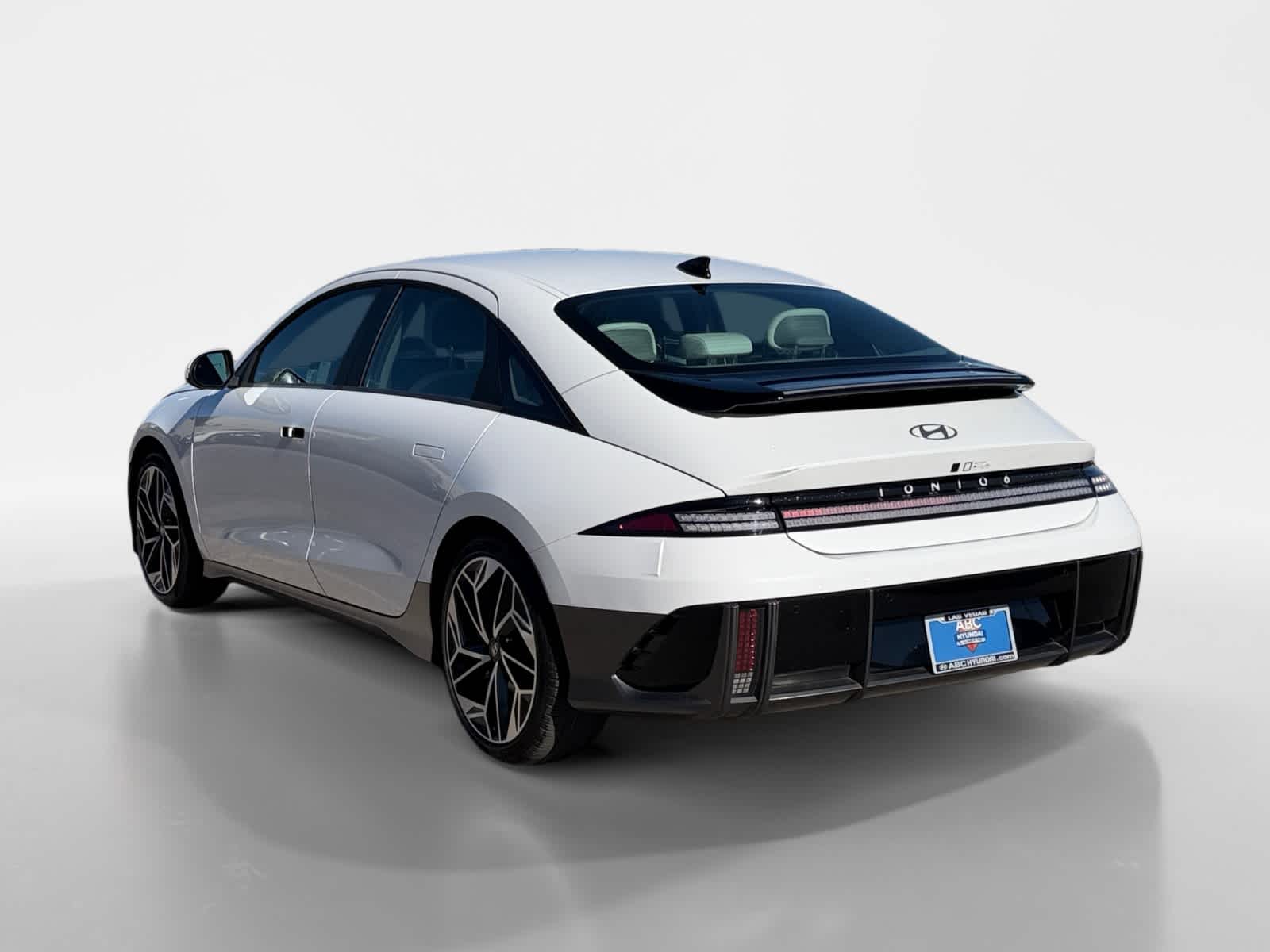 Thumbnail: 2024 Hyundai Ioniq 6 - 3