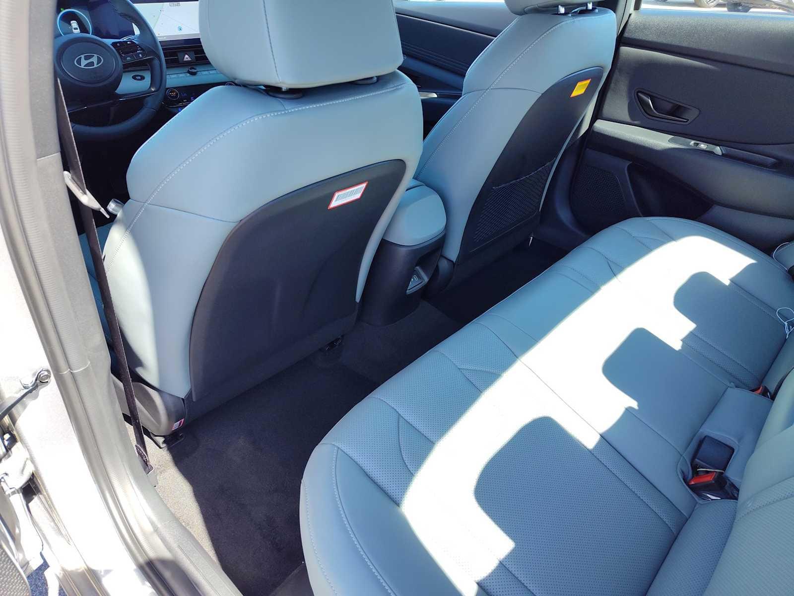 Thumbnail: 2025 Hyundai Elantra - 15