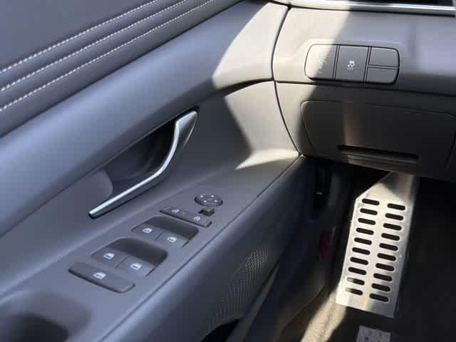 Thumbnail: 2026 Hyundai Elantra - 14