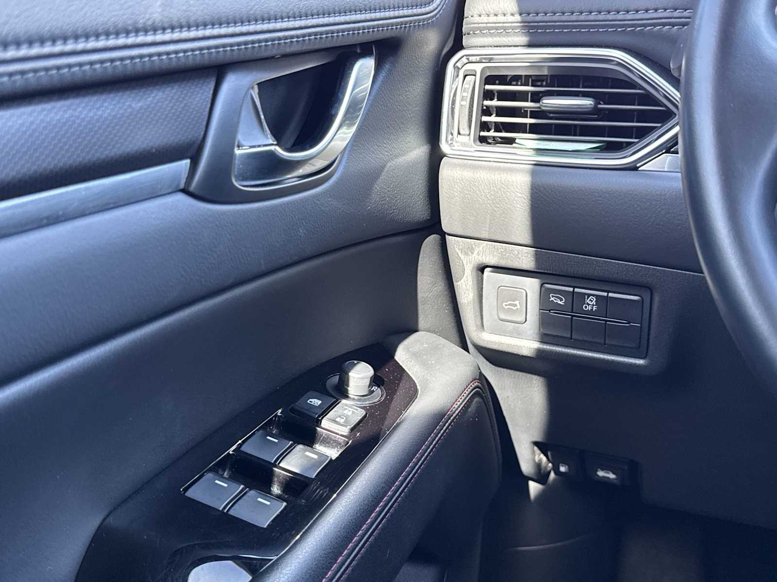 Thumbnail: 2022 Mazda CX-5 - 18