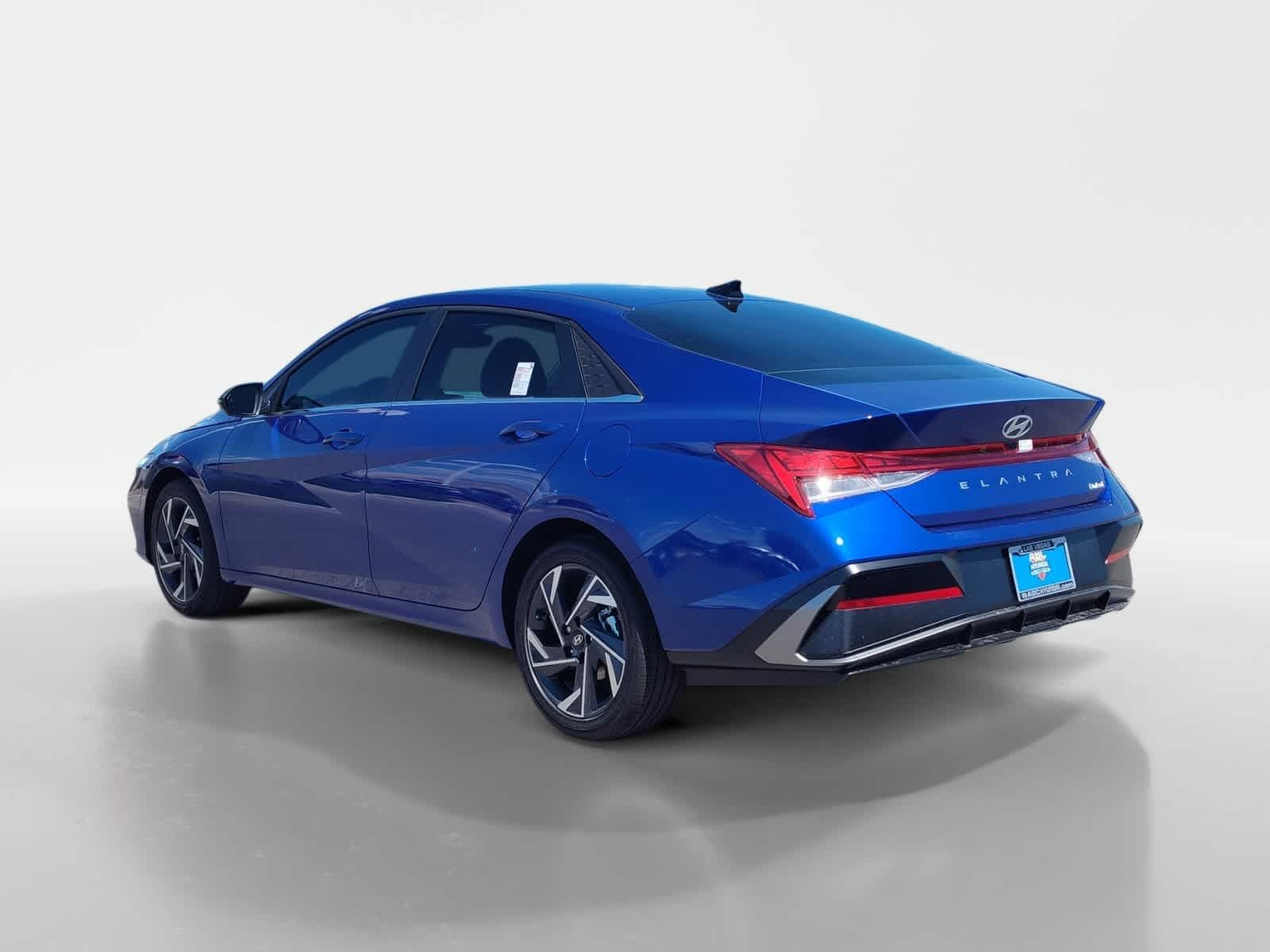 Thumbnail: 2025 Hyundai Elantra - 3