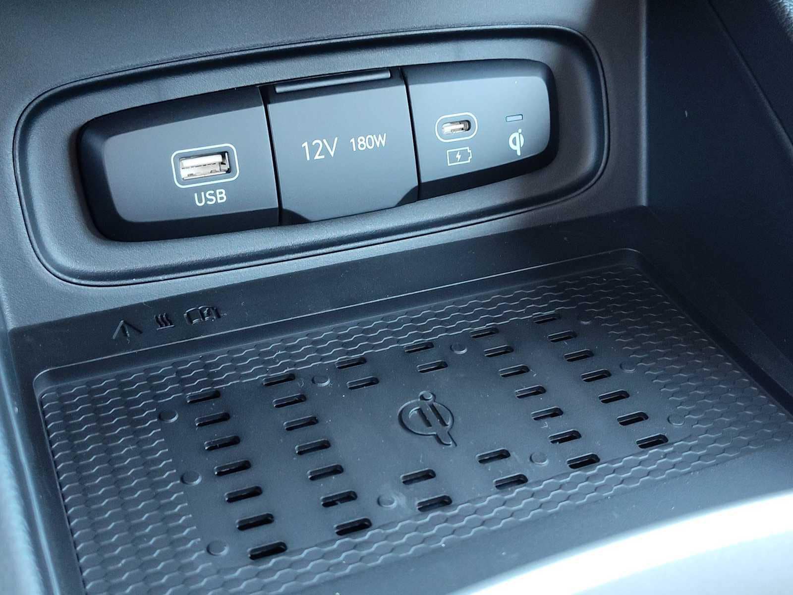 Thumbnail: 2026 Hyundai Venue - 24