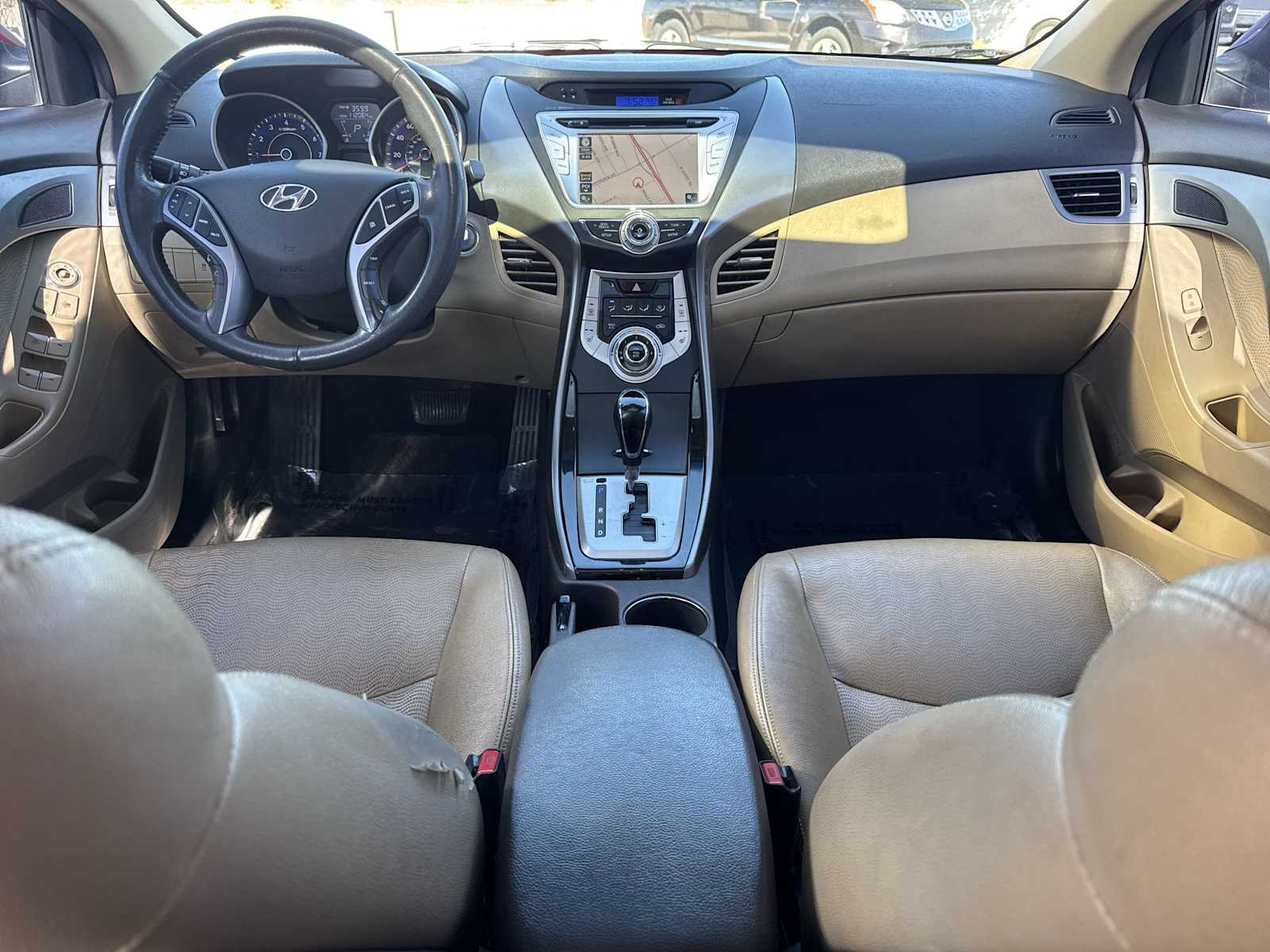 Thumbnail: 2012 Hyundai Elantra - 12