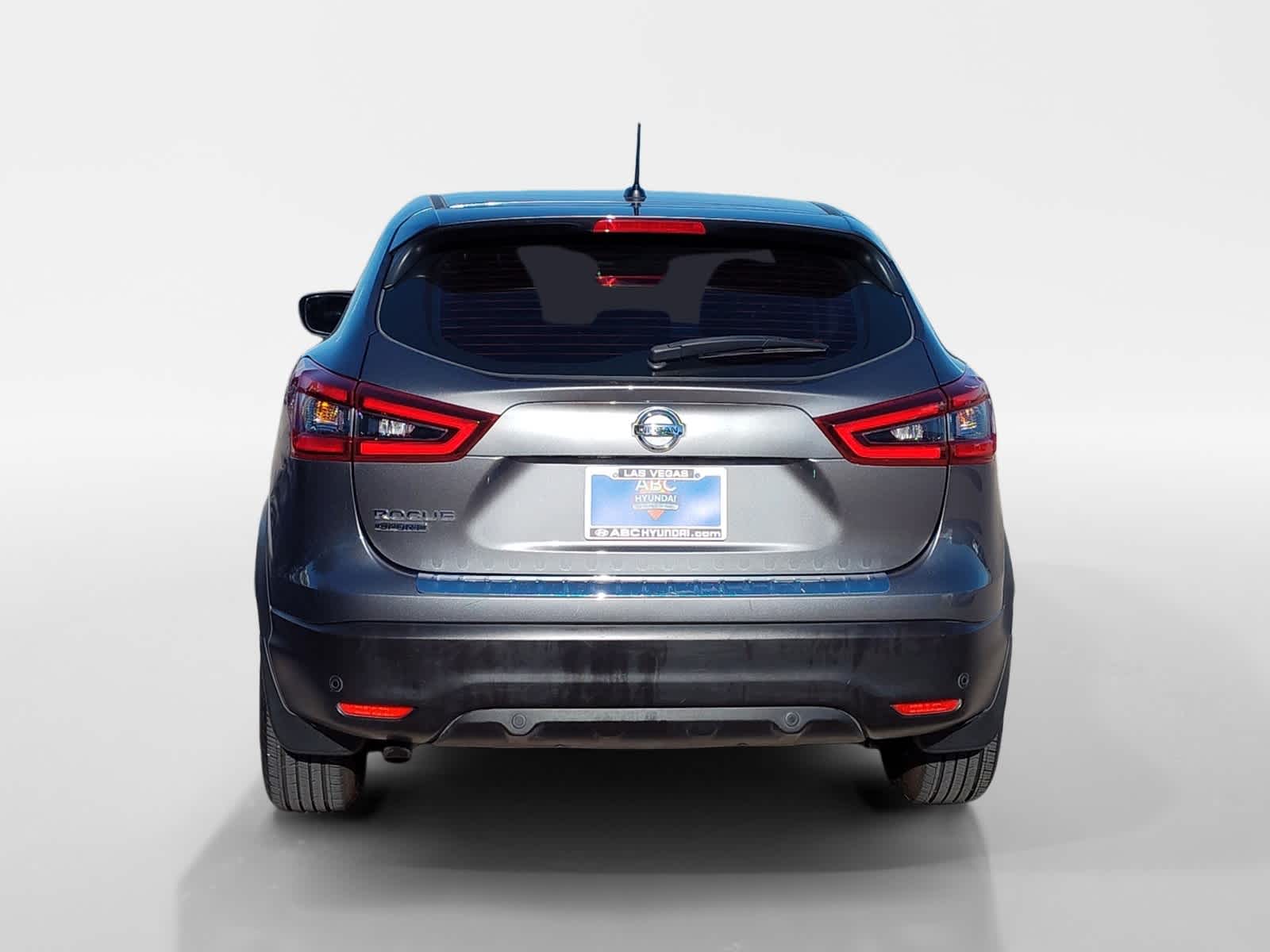 Thumbnail: 2020 Nissan Rogue Sport - 4