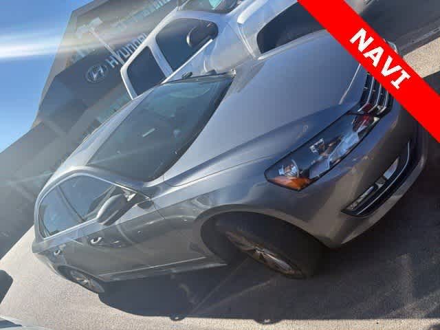 Thumbnail: 2013 Volkswagen Passat - 7