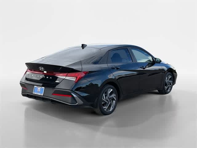 Thumbnail: 2025 Hyundai Elantra - 11