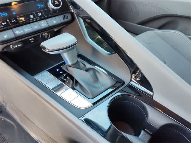 Thumbnail: 2023 Hyundai Elantra - 24