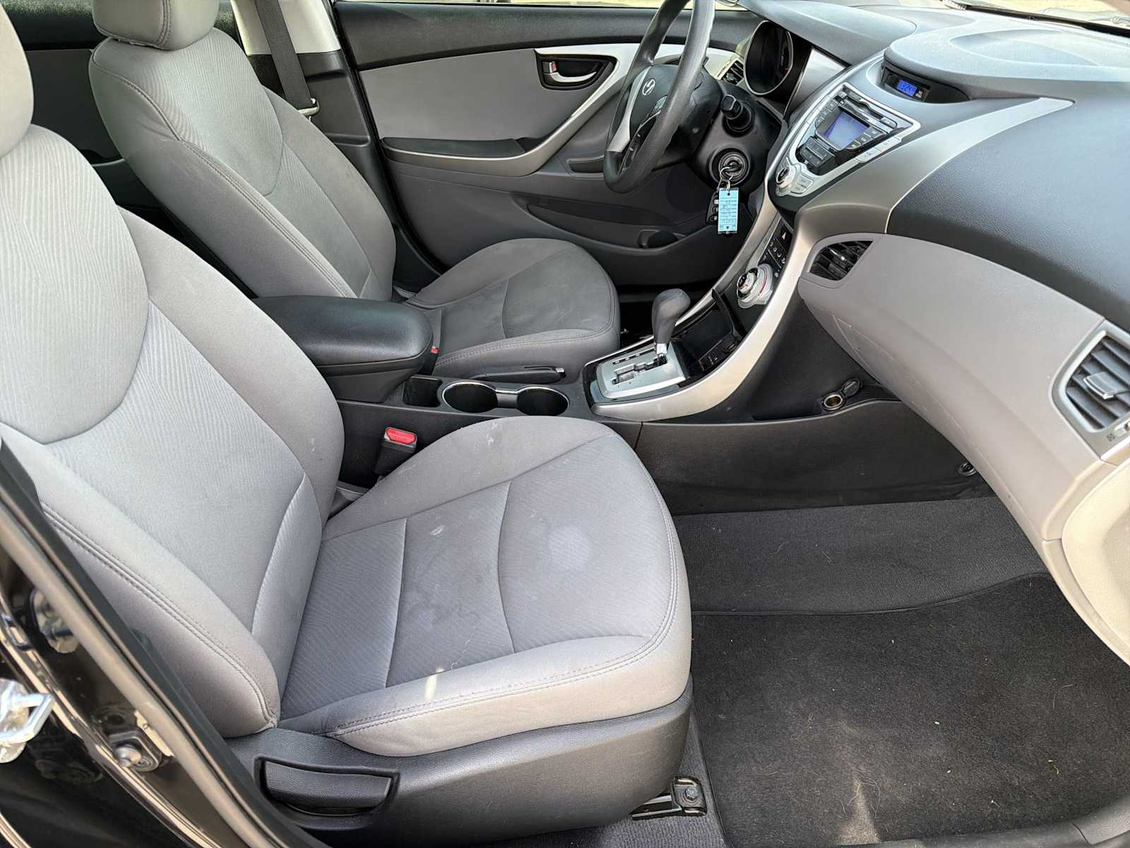 Thumbnail: 2012 Hyundai Elantra - 18