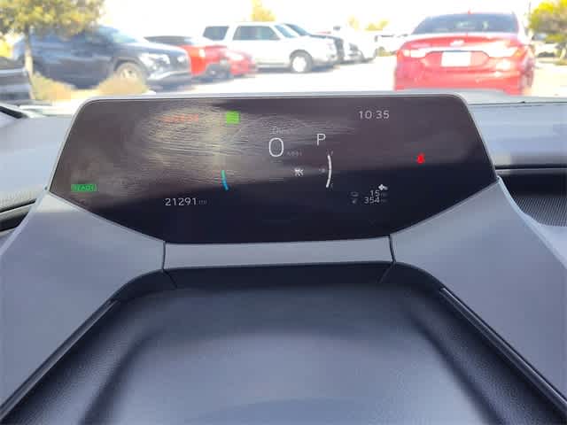 Thumbnail: 2024 Toyota Prius Prime - 26