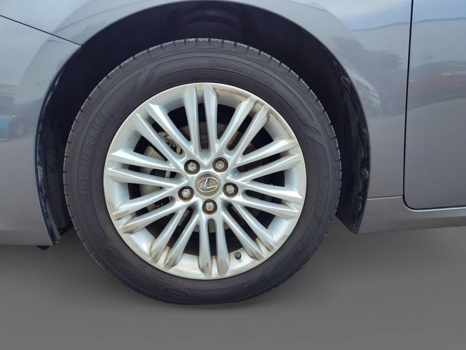 Thumbnail: 2014 Lexus ES - 9
