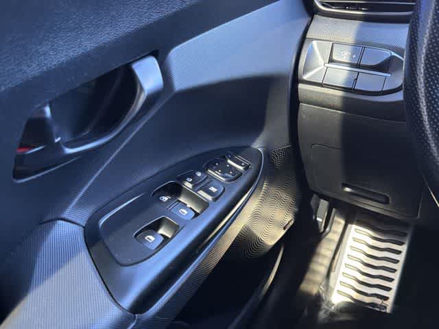 Thumbnail: 2020 Hyundai Veloster - 14