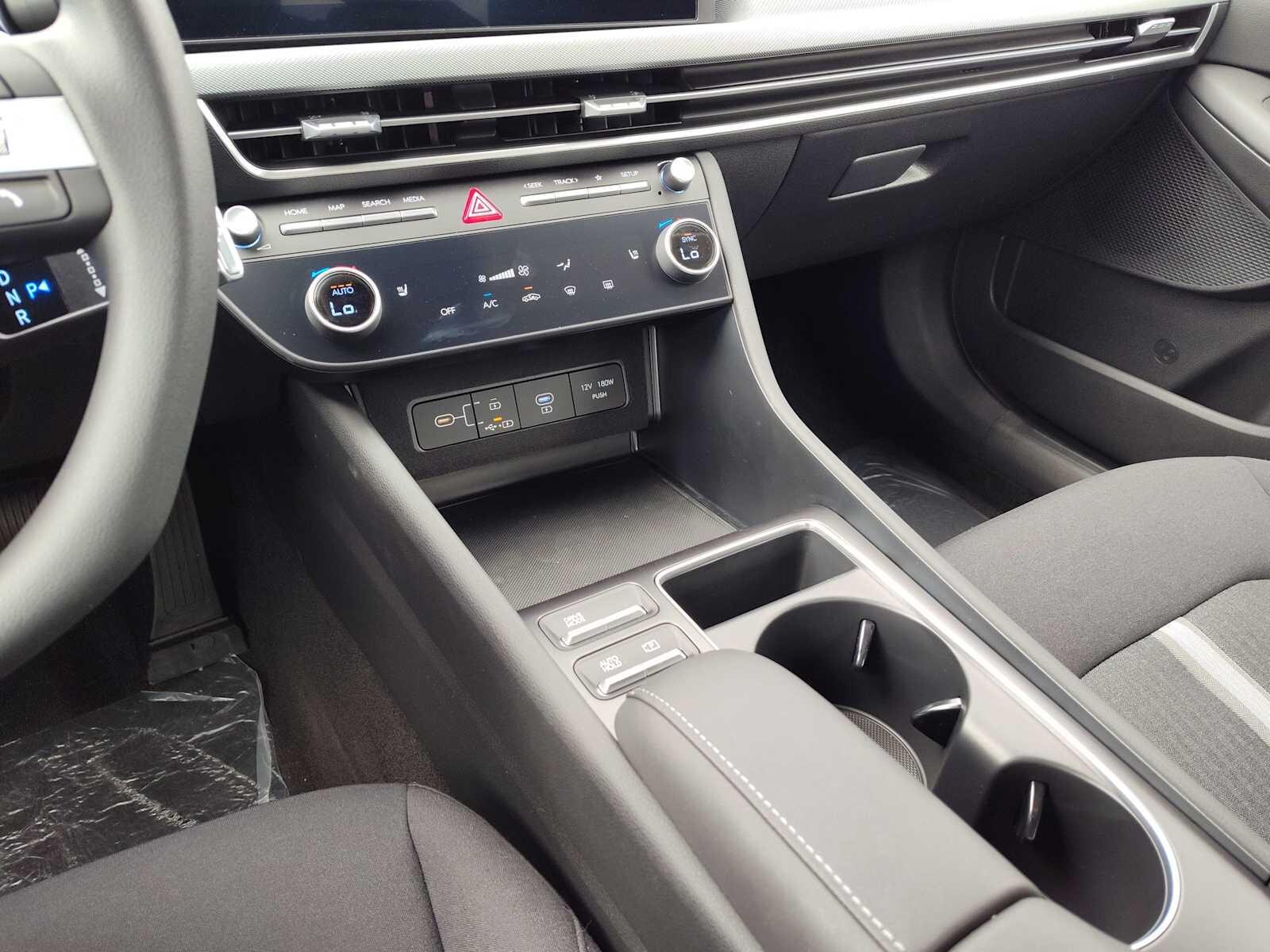 Thumbnail: 2025 Hyundai Sonata - 24