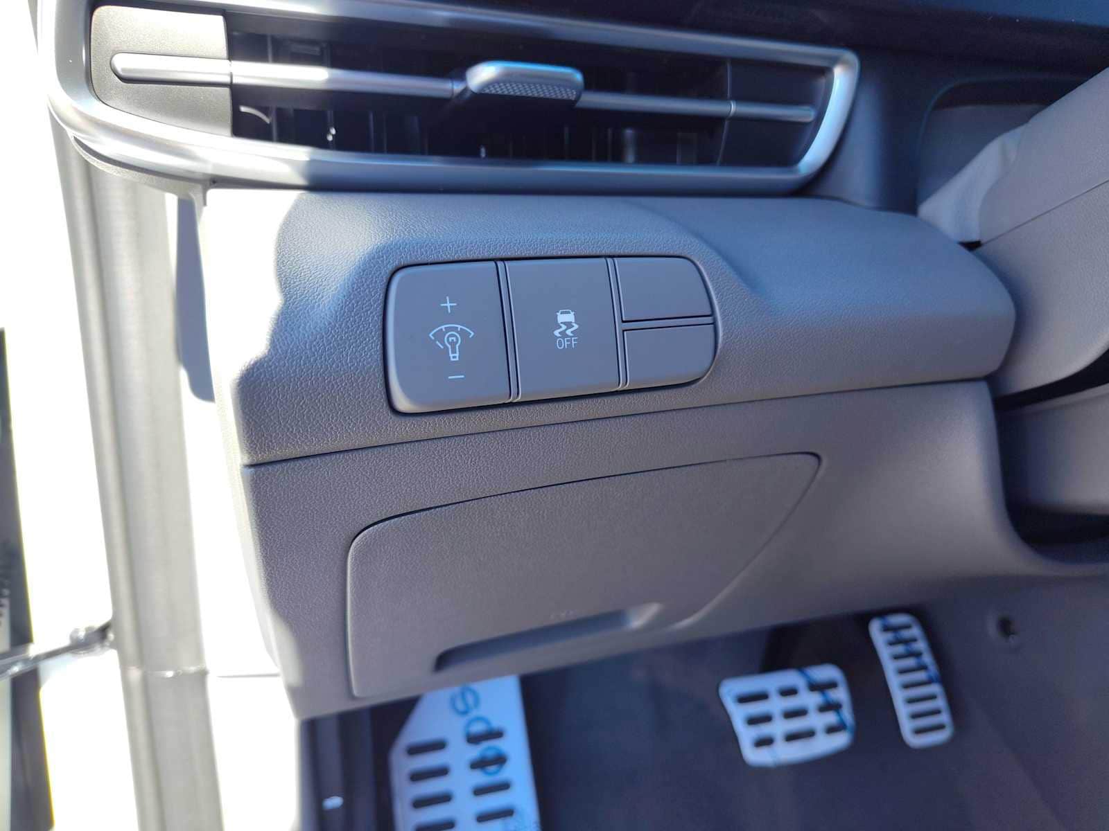 Thumbnail: 2026 Hyundai Elantra - 14