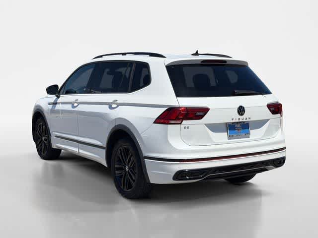 Thumbnail: 2022 Volkswagen Tiguan - 3