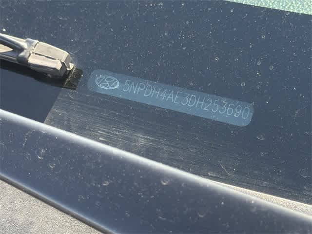 Thumbnail: 2013 Hyundai Elantra - 29