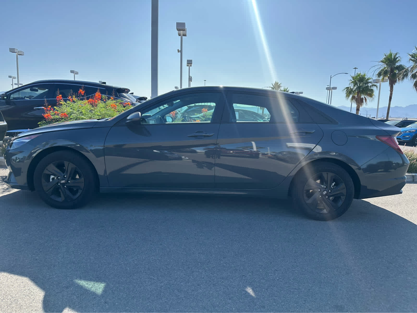 2023 Hyundai Elantra Blue 11