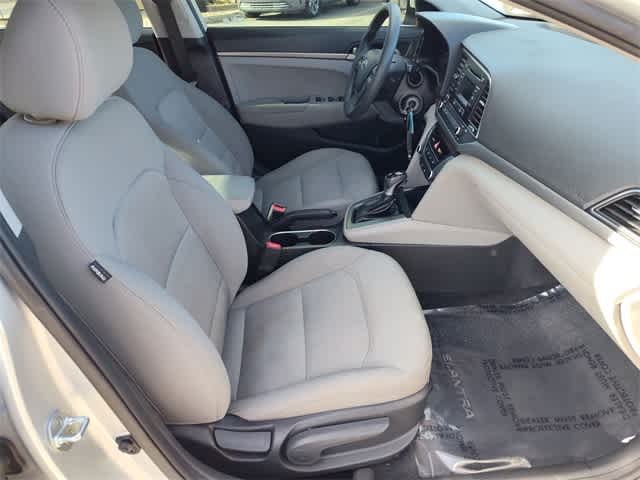 Thumbnail: 2017 Hyundai Elantra - 18