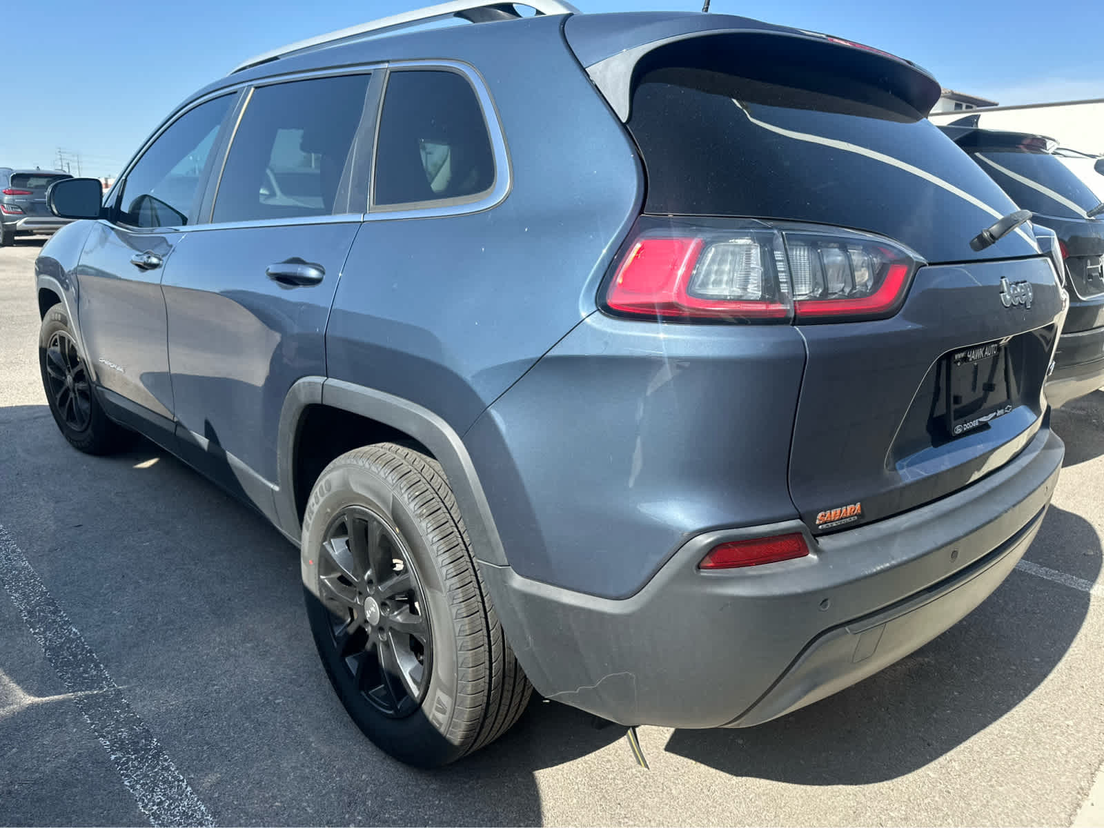 Thumbnail: 2020 Jeep Cherokee - 11