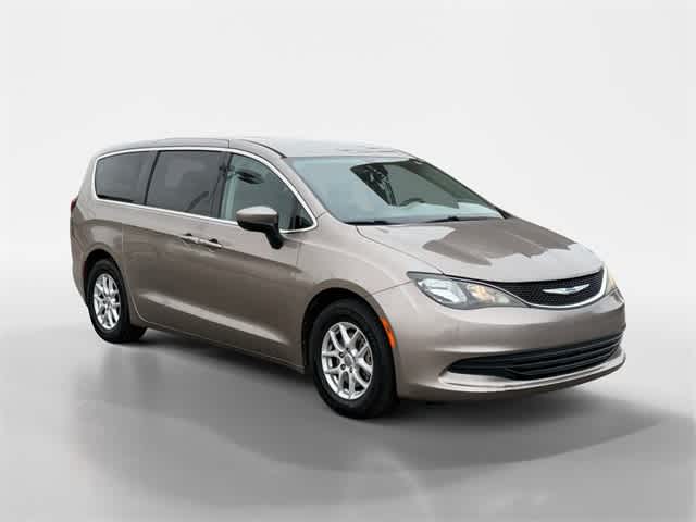 Thumbnail: 2017 Chrysler Pacifica - 13