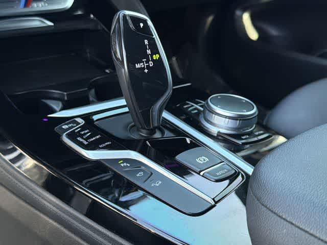 Thumbnail: 2021 BMW X4 - 25
