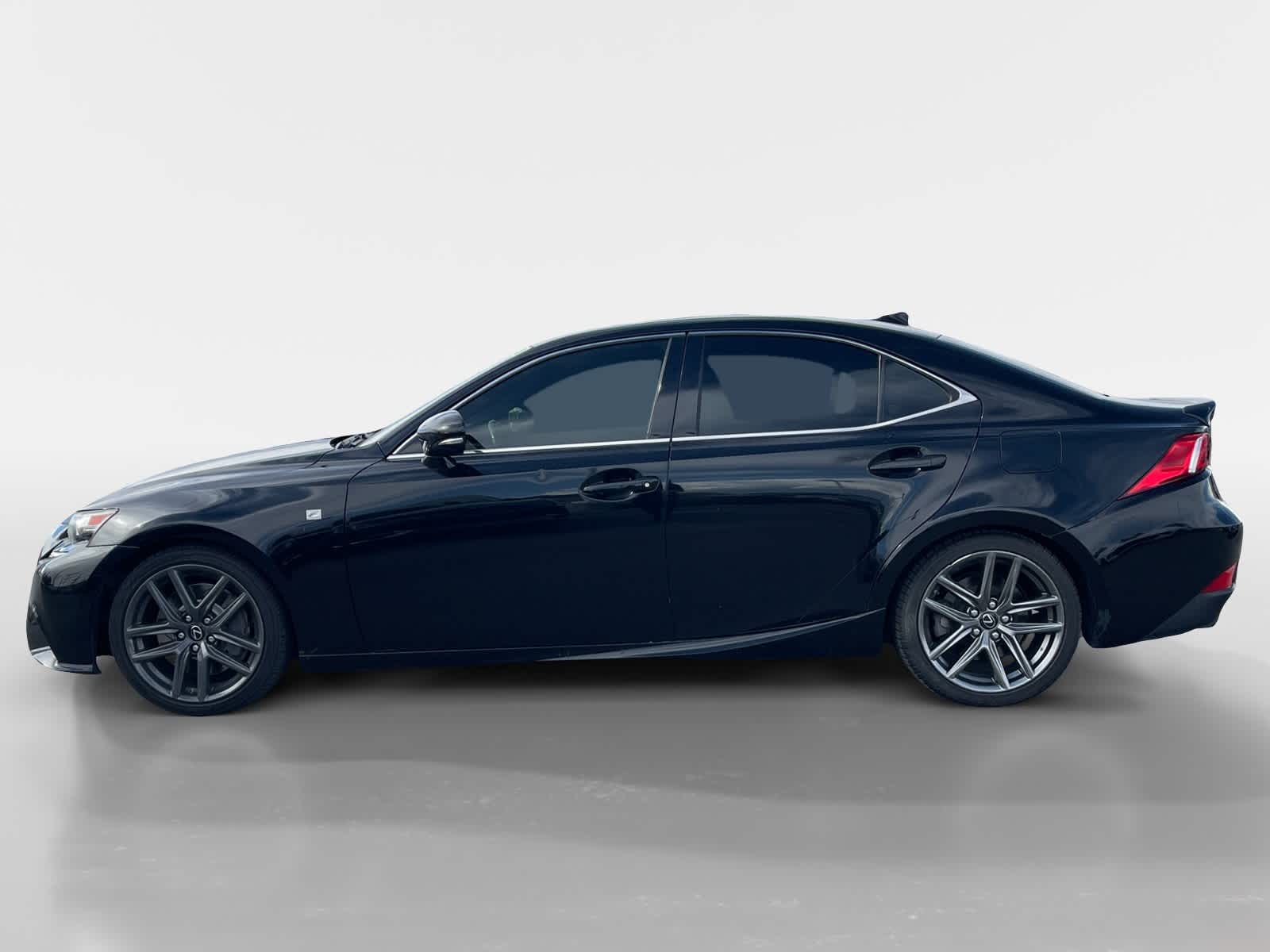 Thumbnail: 2016 Lexus IS - 2