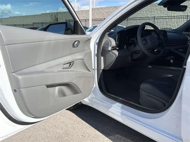 Thumbnail: 2026 Hyundai Elantra - 10