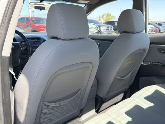 Thumbnail: 2010 Hyundai Elantra - 15