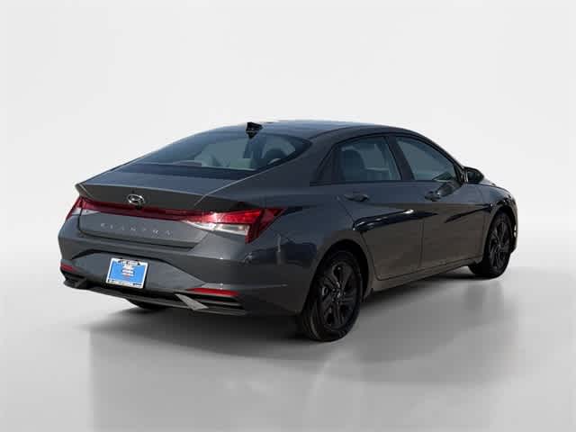 Thumbnail: 2023 Hyundai Elantra - 5