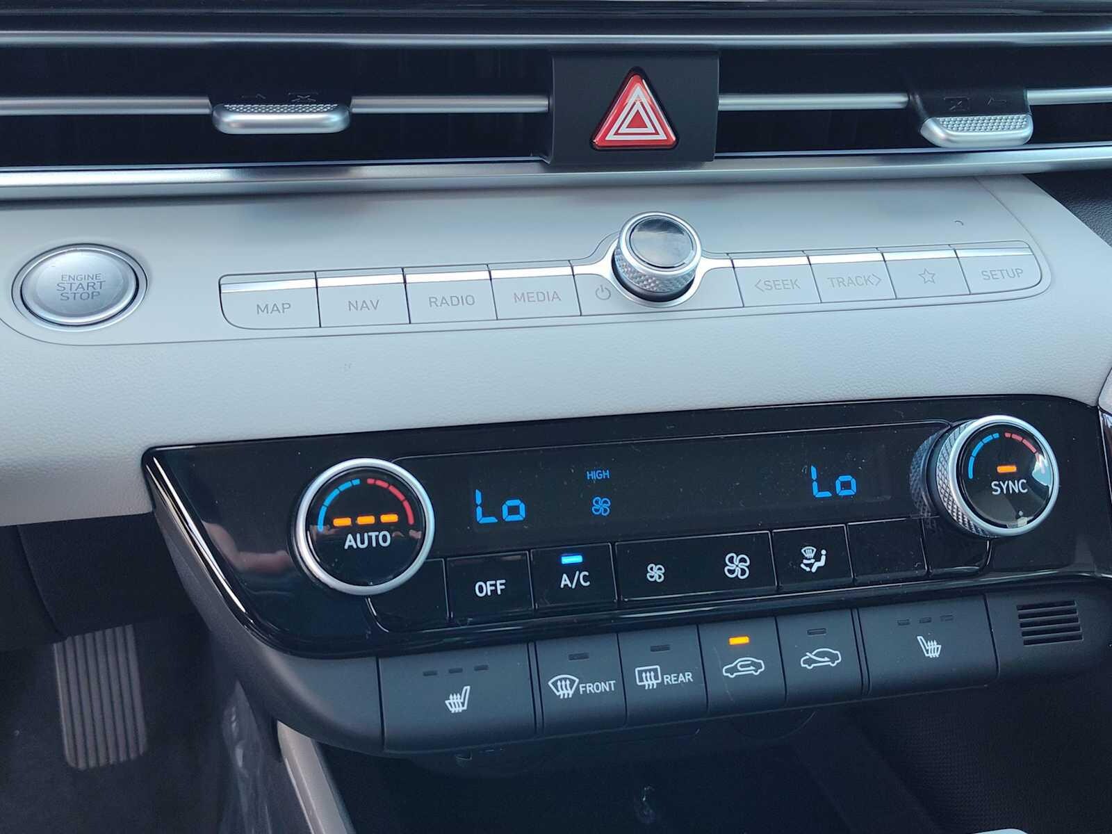Thumbnail: 2025 Hyundai Elantra - 19