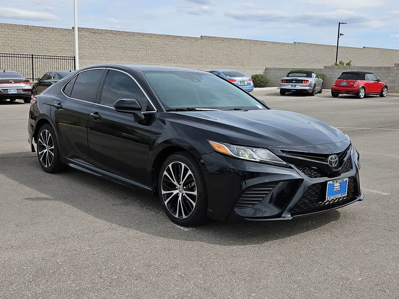 2020 Toyota Camry SE 8