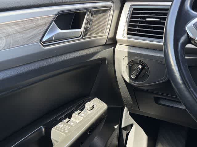 Thumbnail: 2020 Volkswagen Atlas - 14