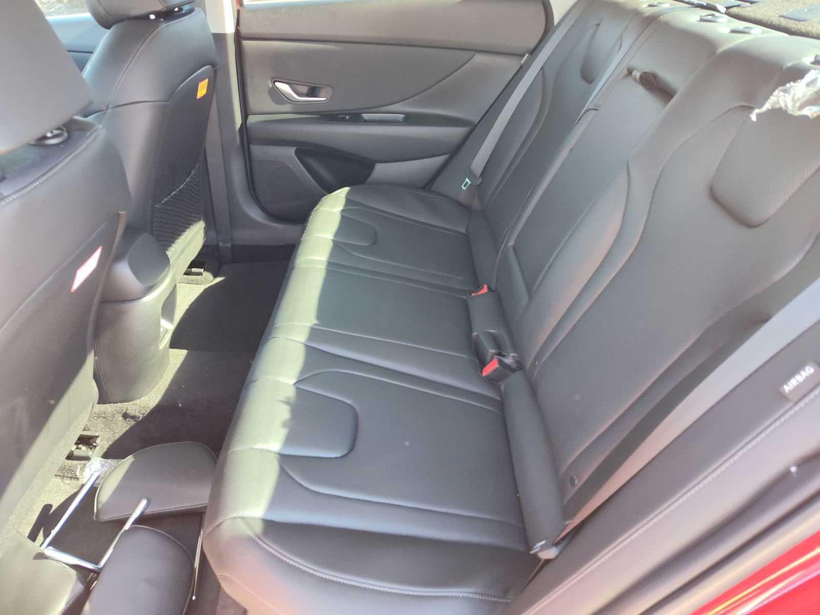 Thumbnail: 2025 Hyundai Elantra - 17