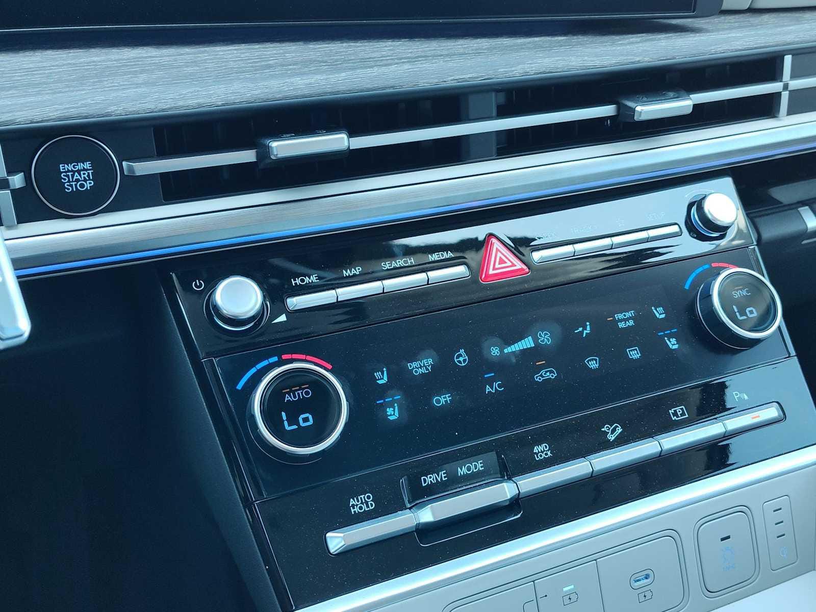 Thumbnail: 2025 Hyundai Santa Fe - 21