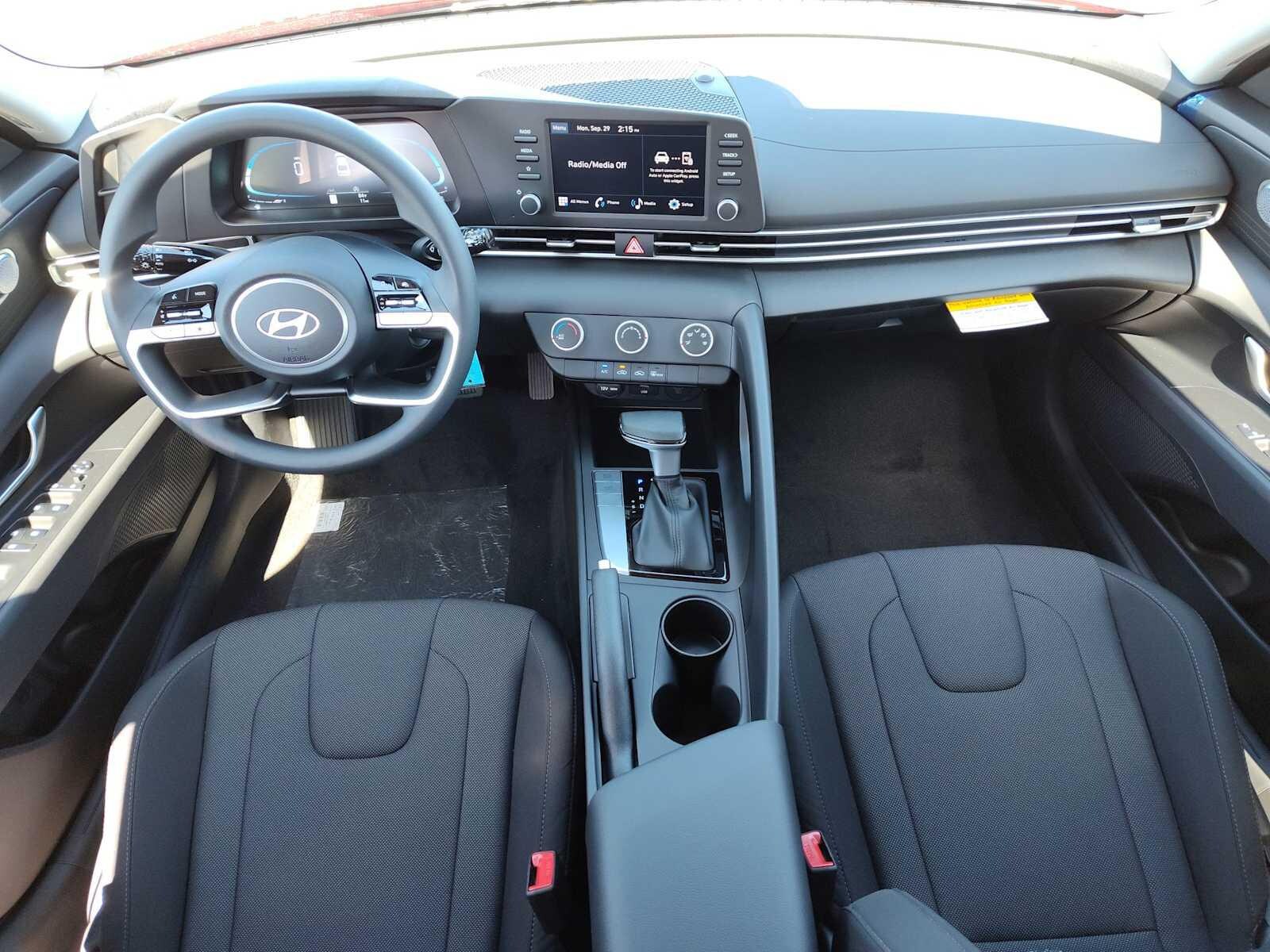 Thumbnail: 2025 Hyundai Elantra - 12