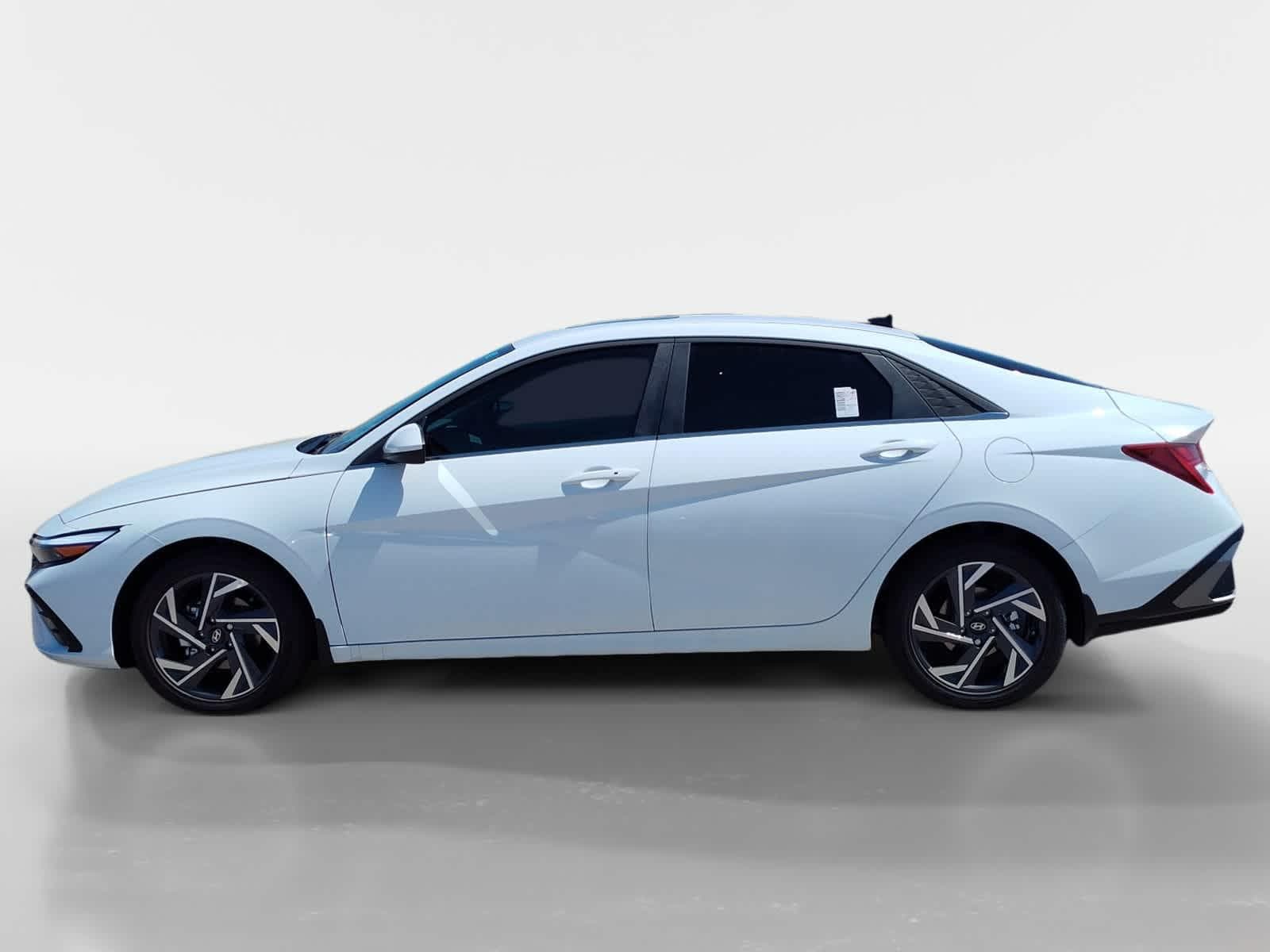 Thumbnail: 2025 Hyundai Elantra - 2