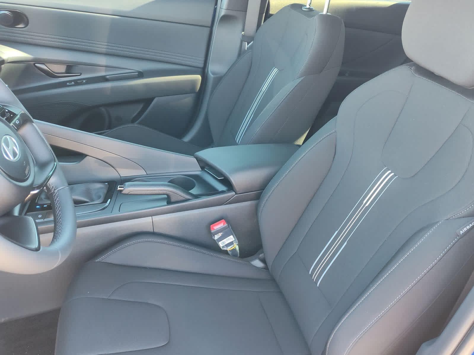 Thumbnail: 2026 Hyundai Elantra - 14